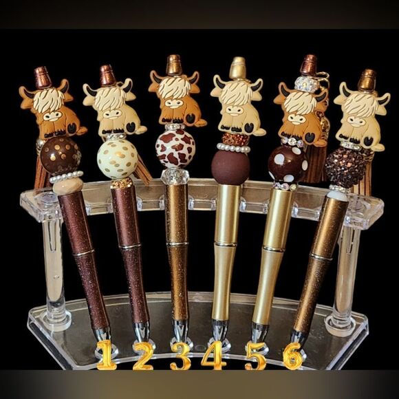 New! Custom Made Adorable Highland Cow Beaded Pen w/Free Ink Refill - Picture 1 of 2